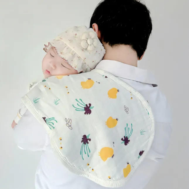 Bamboo Cotton 6-Layer Gauze Burp Towel – Cute Chicken Pattern